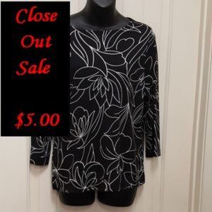 EUC Liz Claiborne Black & White 3/4 Sleeve Top